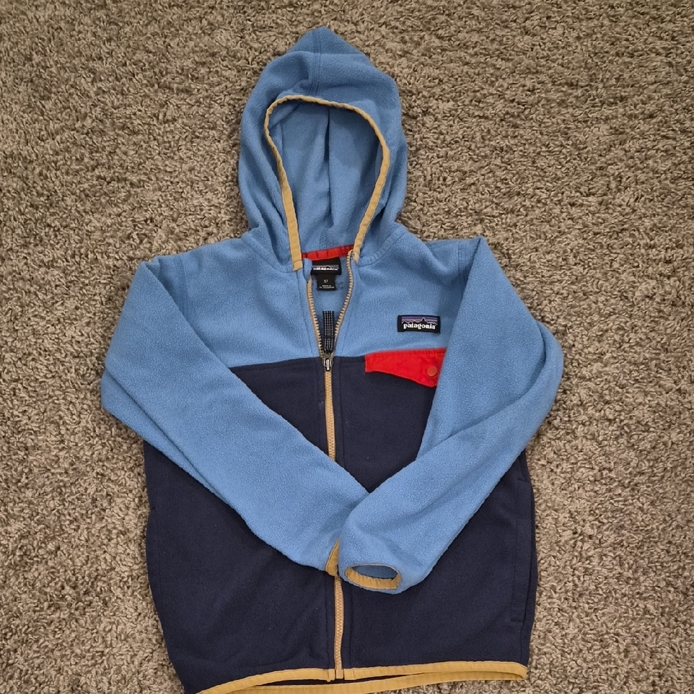 Patagonia Kids Blue and Navy Fleece Jacket
